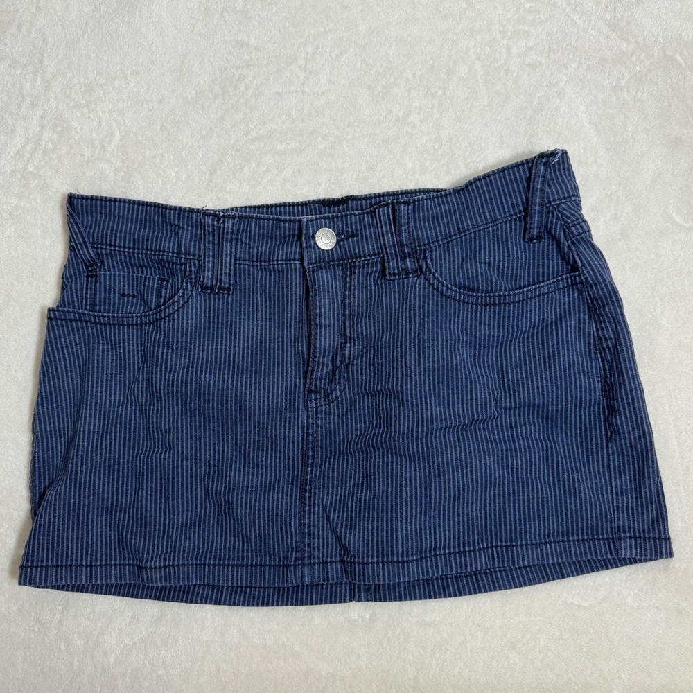 Genuine 2000s mini skirt